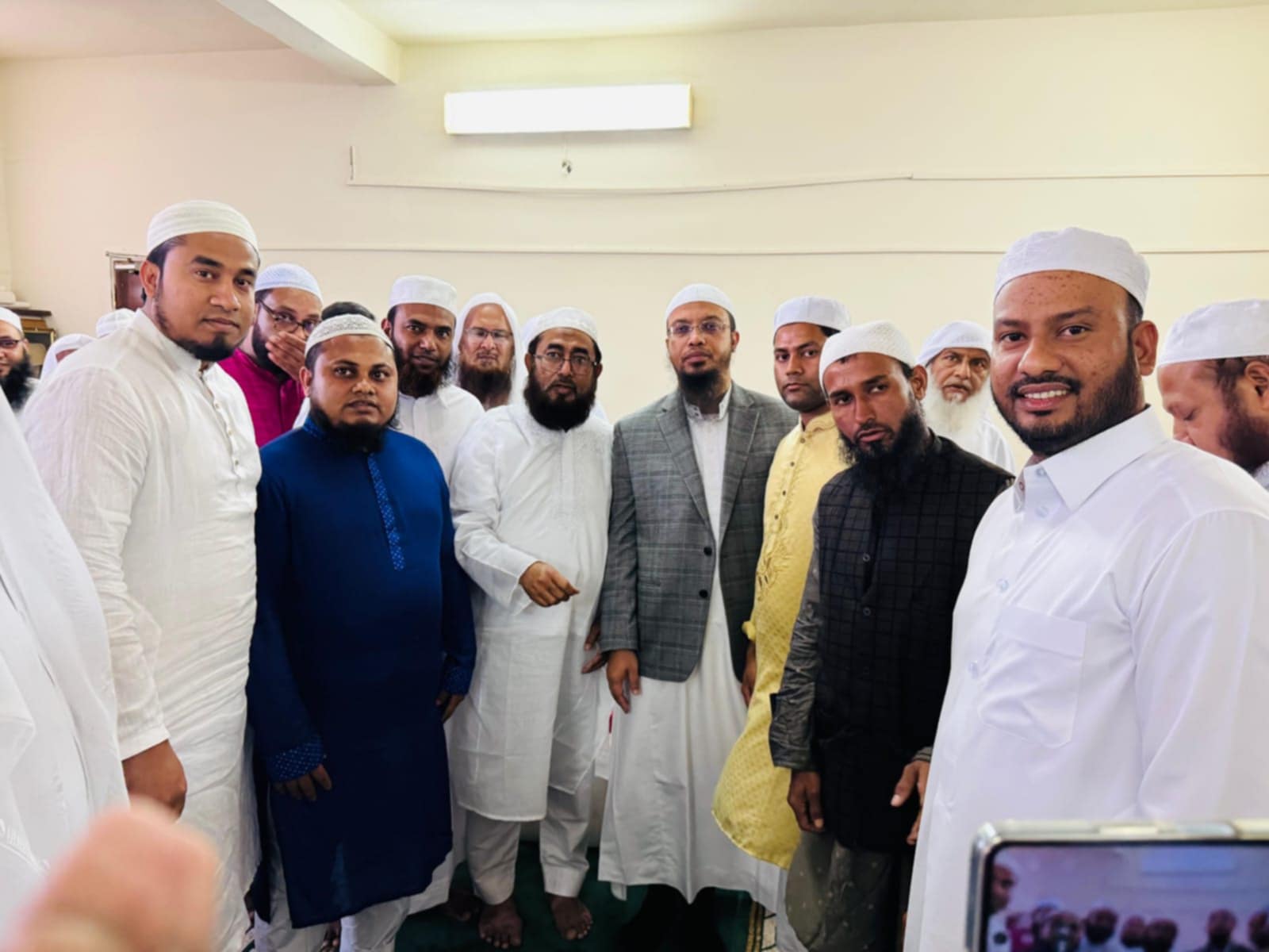 কাতারে লেখক- সাংবাদিক অ্যাসোসিয়েশনের সাথে শায়খ আহমাদুল্লাহ'র বিদায়পূর্ব সাক্ষাৎ